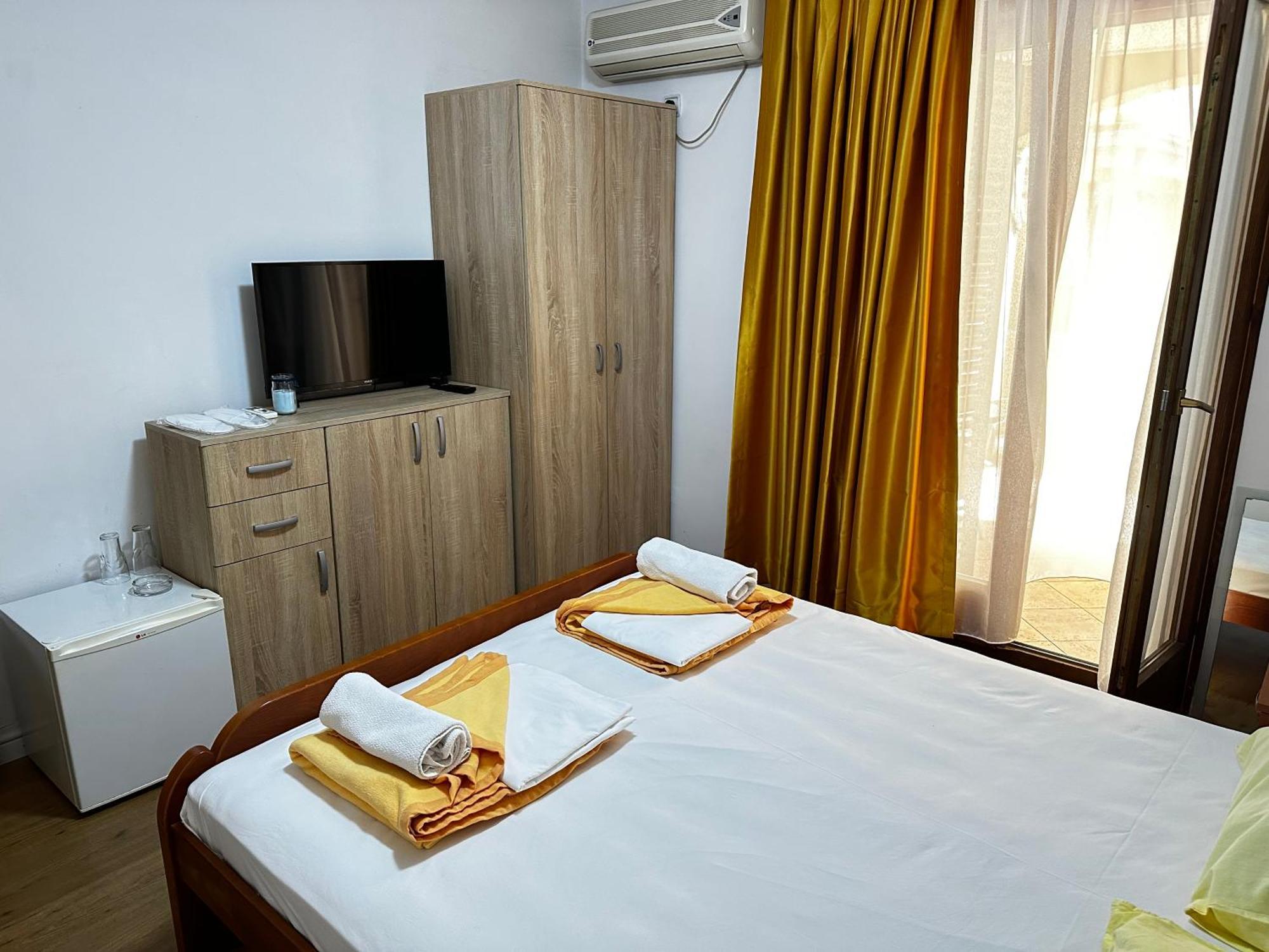 Central Hotel-Budva Zewnętrze zdjęcie