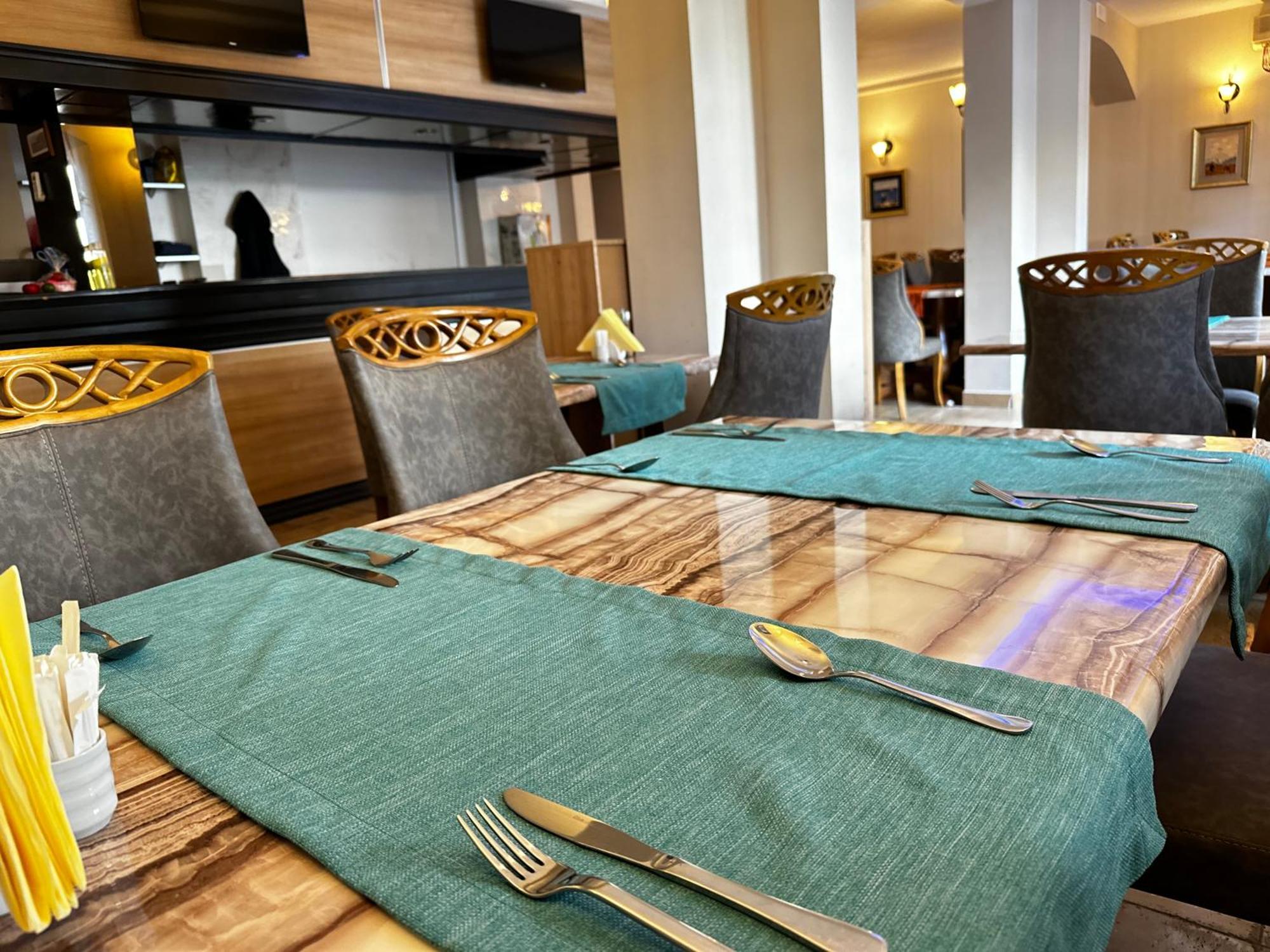Central Hotel-Budva Zewnętrze zdjęcie