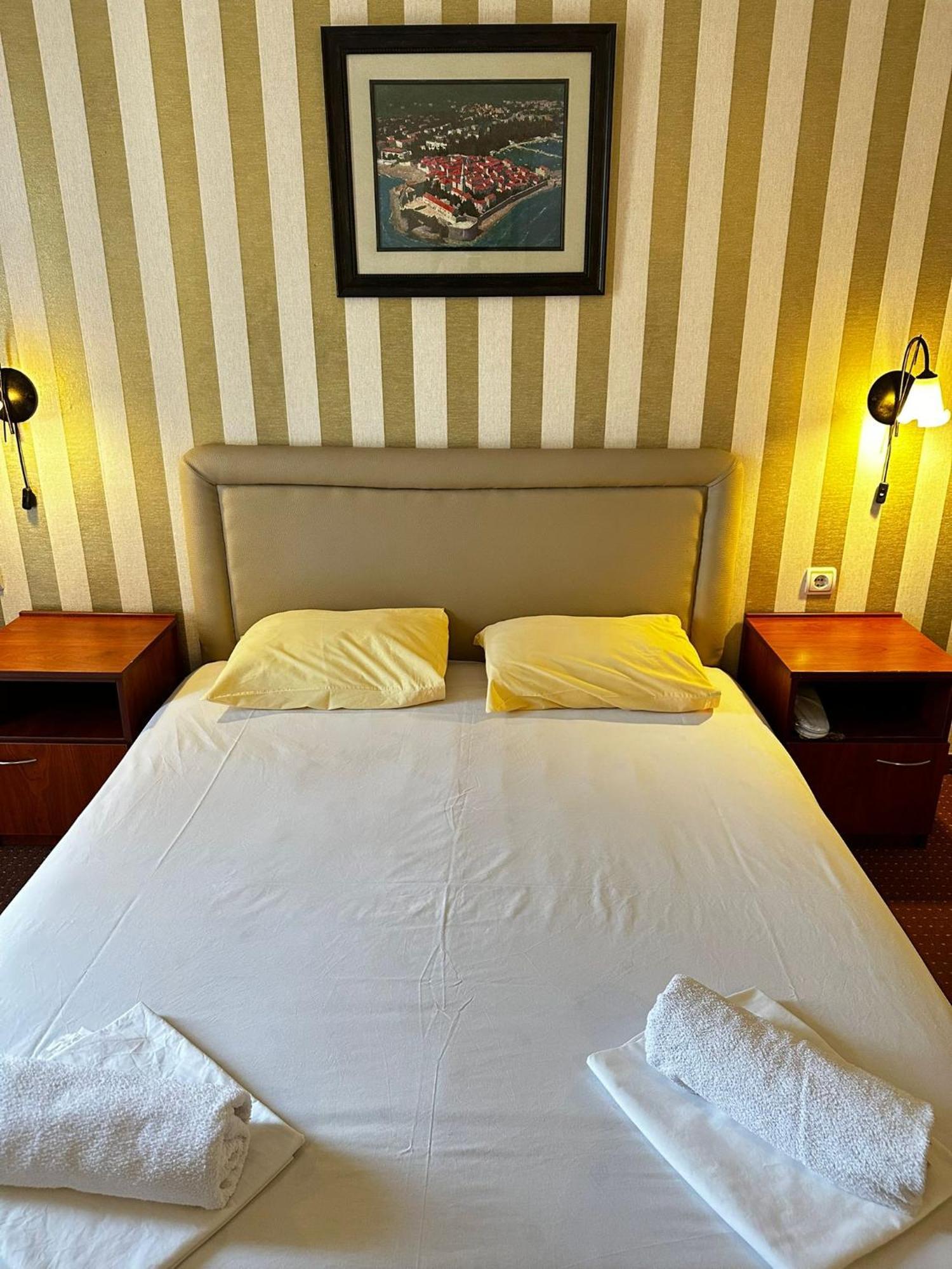 Central Hotel-Budva Zewnętrze zdjęcie