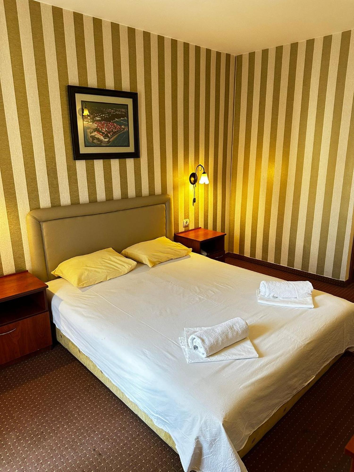 Central Hotel-Budva Zewnętrze zdjęcie