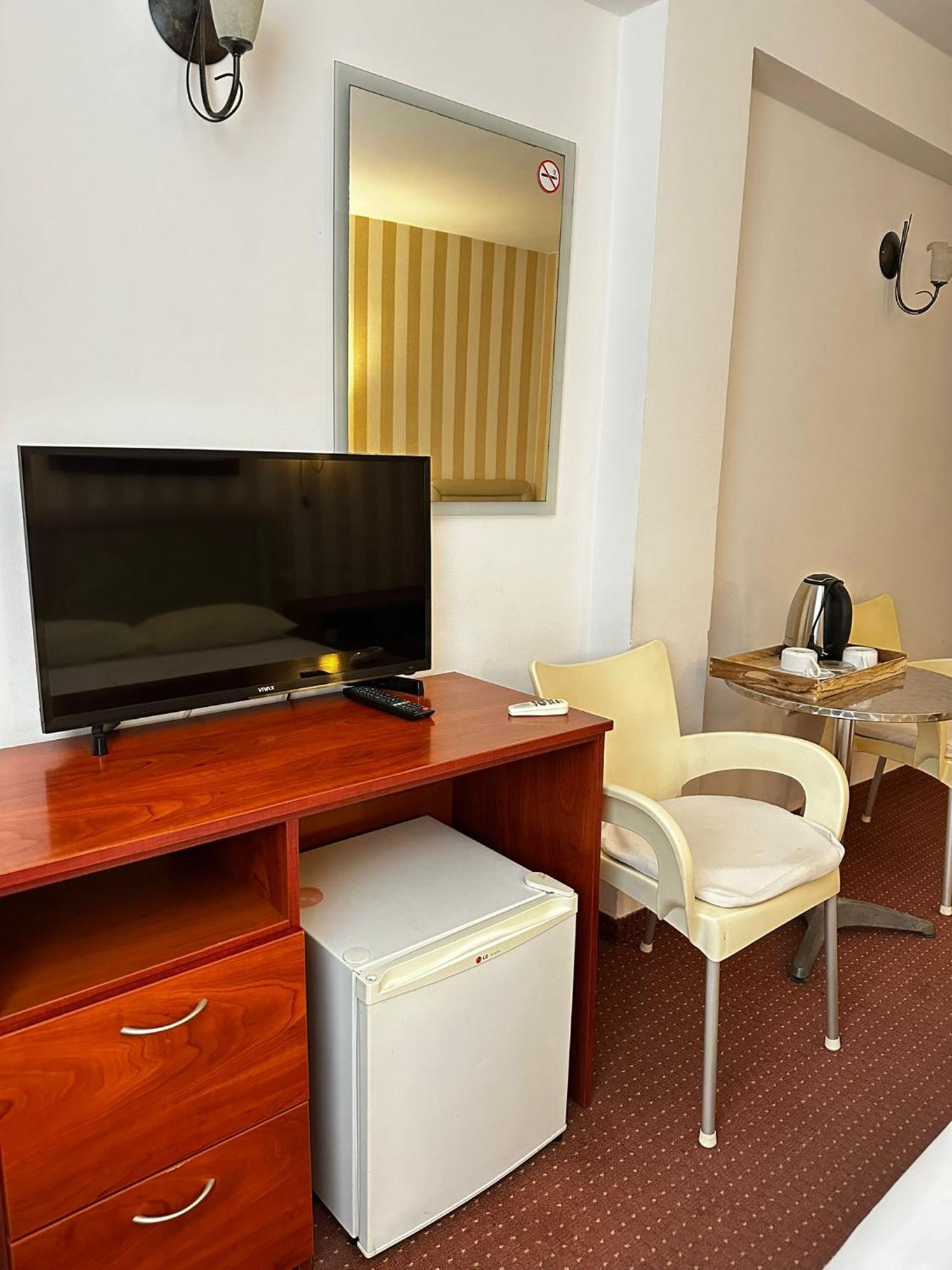 Central Hotel-Budva Zewnętrze zdjęcie